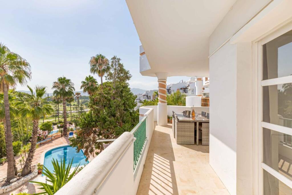 Stylish One Bed Apartment At Matchroom Country Club Fuengirola Eksteriør bilde