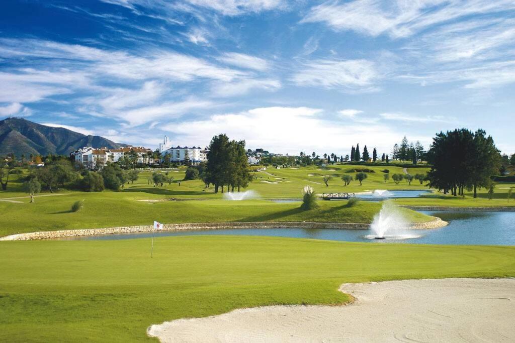 Stylish One Bed Apartment At Matchroom Country Club Fuengirola Eksteriør bilde